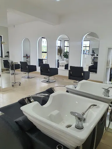 Instytut Urody Łomża Makijaż permanentny Fryzjetstwo Kosmetologia